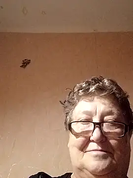 Katherine735 live sex cam