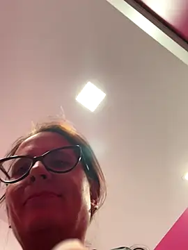 NataKitten live sex cam