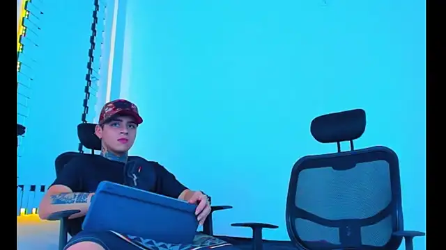 HOT_boy2025 live sex cam