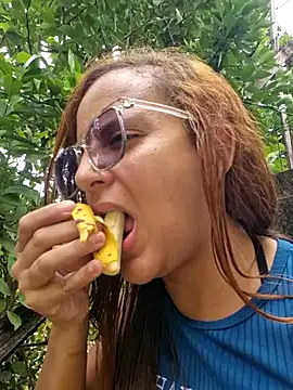 AliceRuivinha2 live sex cam