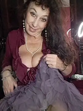 GypsyEsmeralda live sex cam