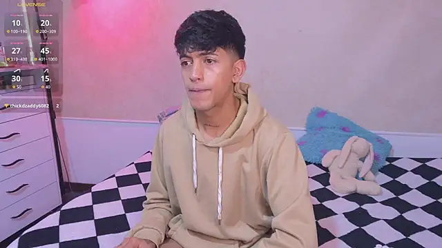 teobrowny live sex cam