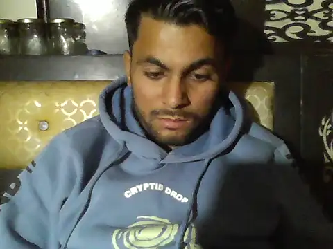 Stubborndesiboy live sex cam