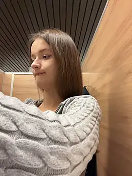 KittyQueeny live sex cam