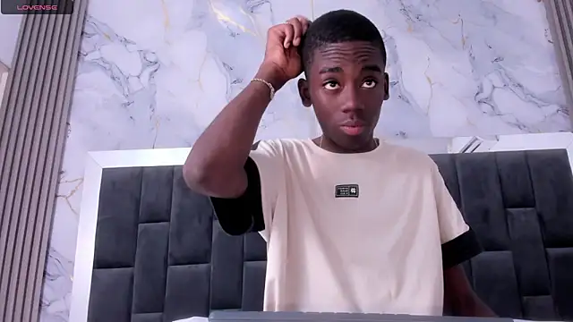 Alan_blacke live sex cam