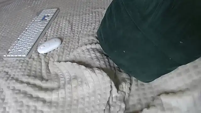 Kiradoll27 live sex cam