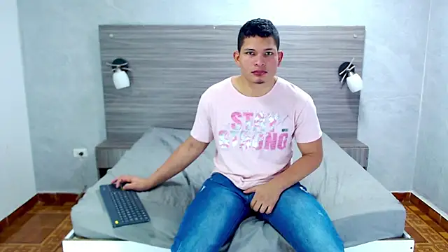 Loony_Zion live sex cam