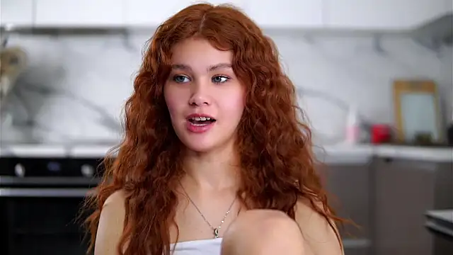 YettaCalabria live sex cam