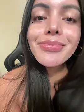 TS-SimplyTheBest live sex cam