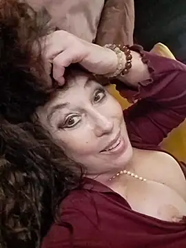 GypsyEsmeralda live sex cam