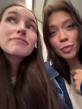 SnappyHappy live sex cam