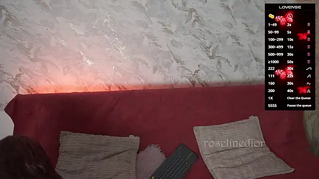 roselinedior live sex cam