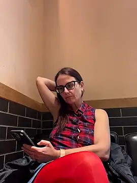 NataKitten live sex cam