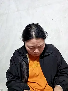 yoowwmr live sex cam