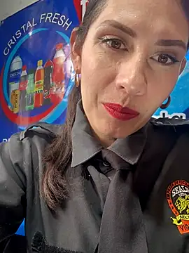 Alysson-- live sex cam