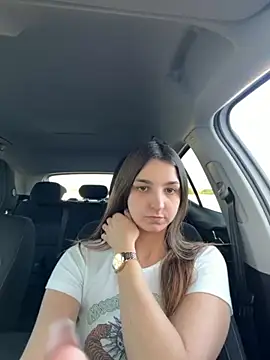 DoriDeluxe66 live sex cam