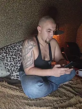 Foxyshaved live sex cam