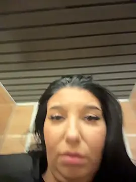 Tisha_Busty live sex cam