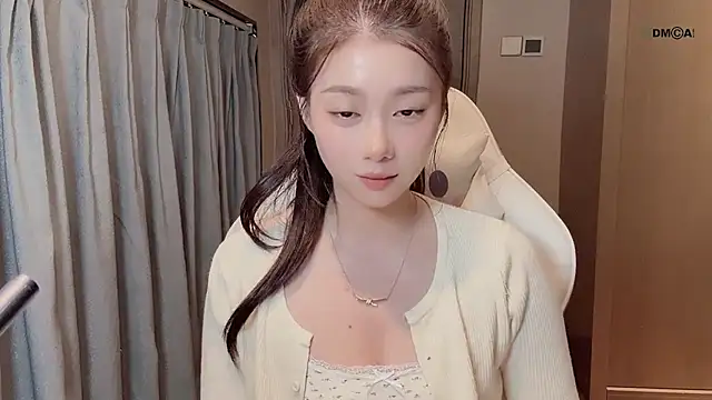 Makinghappymyself_ live sex cam