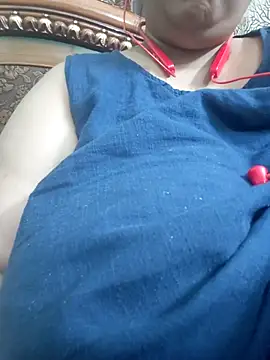 Lizza_boudi live sex cam