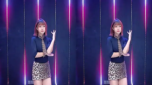 queen-001 live sex cam