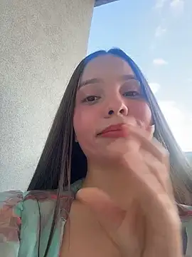 MiaJacksonn live sex cam