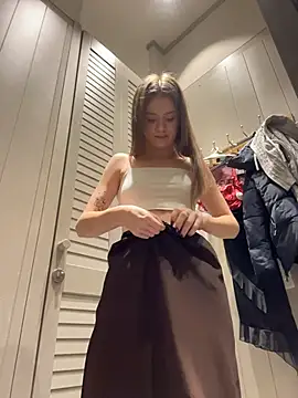 KittyQueeny live sex cam