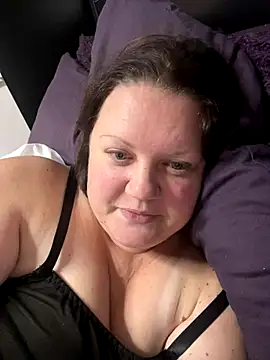 RealWoman84 live sex cam