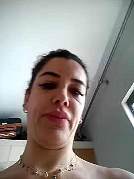 DESIRIE0609 live sex cam