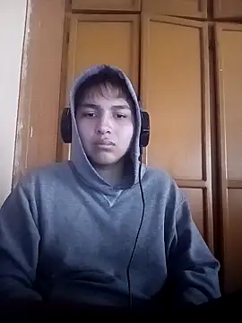 LoganFinds live sex cam