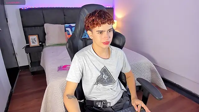 Aiiden_15 live sex cam