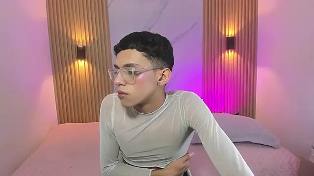 BILLY_JAMEES live sex cam