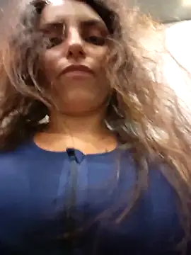 Izabella_Bella live sex cam