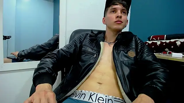 Jheampiiero live sex cam