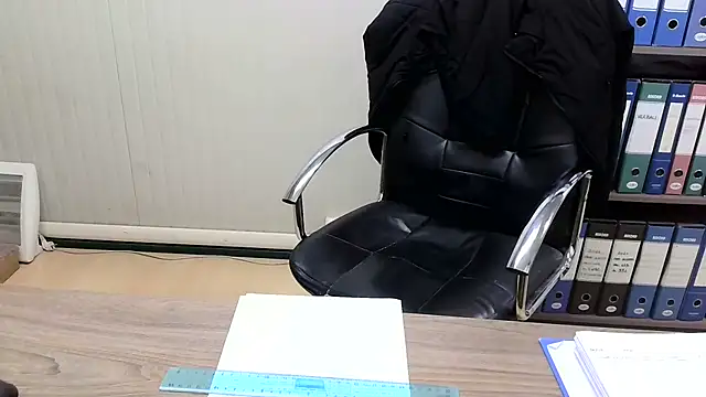 Evasionee live sex cam