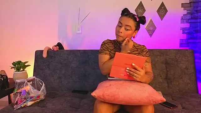 kasandraandsilvii live sex cam