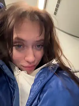 SnappyHappy live sex cam