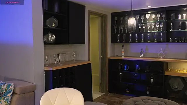 NaomiSainz live sex cam