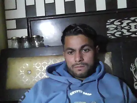 Stubborndesiboy live sex cam