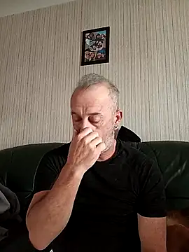 Ptitcouic live sex cam