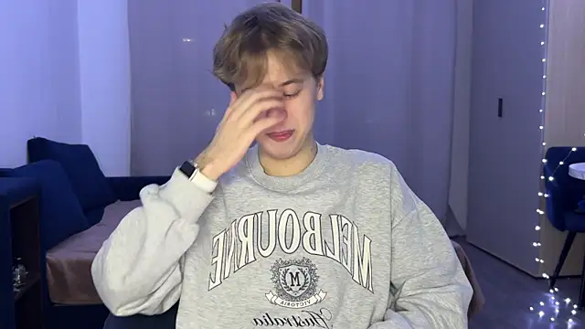 _bee_boy_ live sex cam