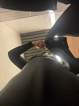 Tisha_Busty live sex cam