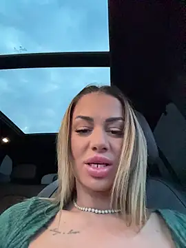 KirstieVegas live sex cam