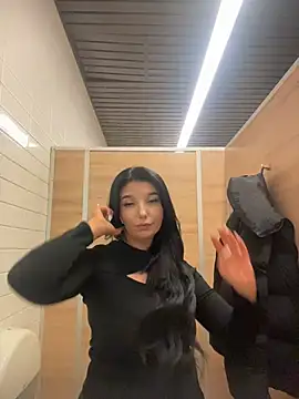 Tisha_Busty live sex cam