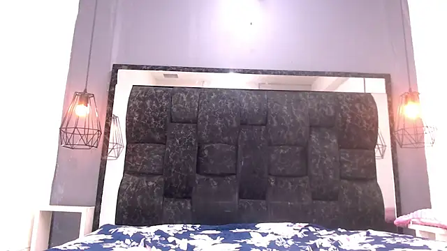 AndreaGil_ live sex cam