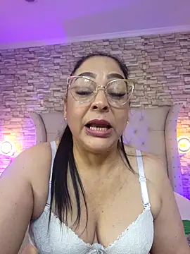 Gina_Myers live sex cam