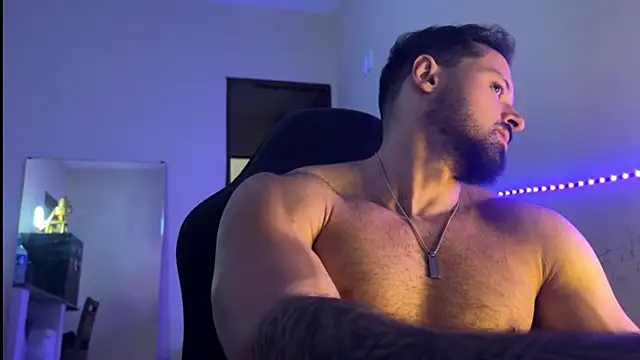 Lucasfit24 live sex cam