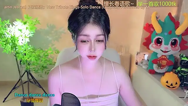 Lucky-Cora live sex cam