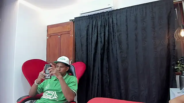 violet_and_myers live sex cam