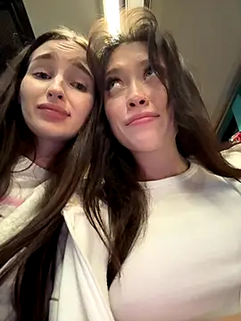 SnappyHappy live sex cam